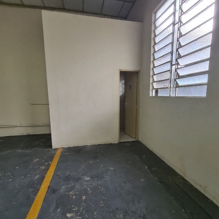 Depósito-Galpão-Armazém para alugar, 300m² - Foto 4