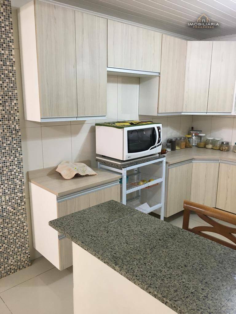 Casa à venda com 3 quartos, 150m² - Foto 18