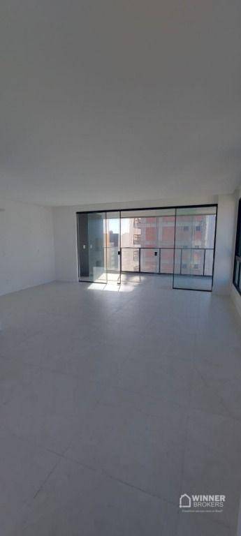 Apartamento à venda com 3 quartos, 200m² - Foto 15