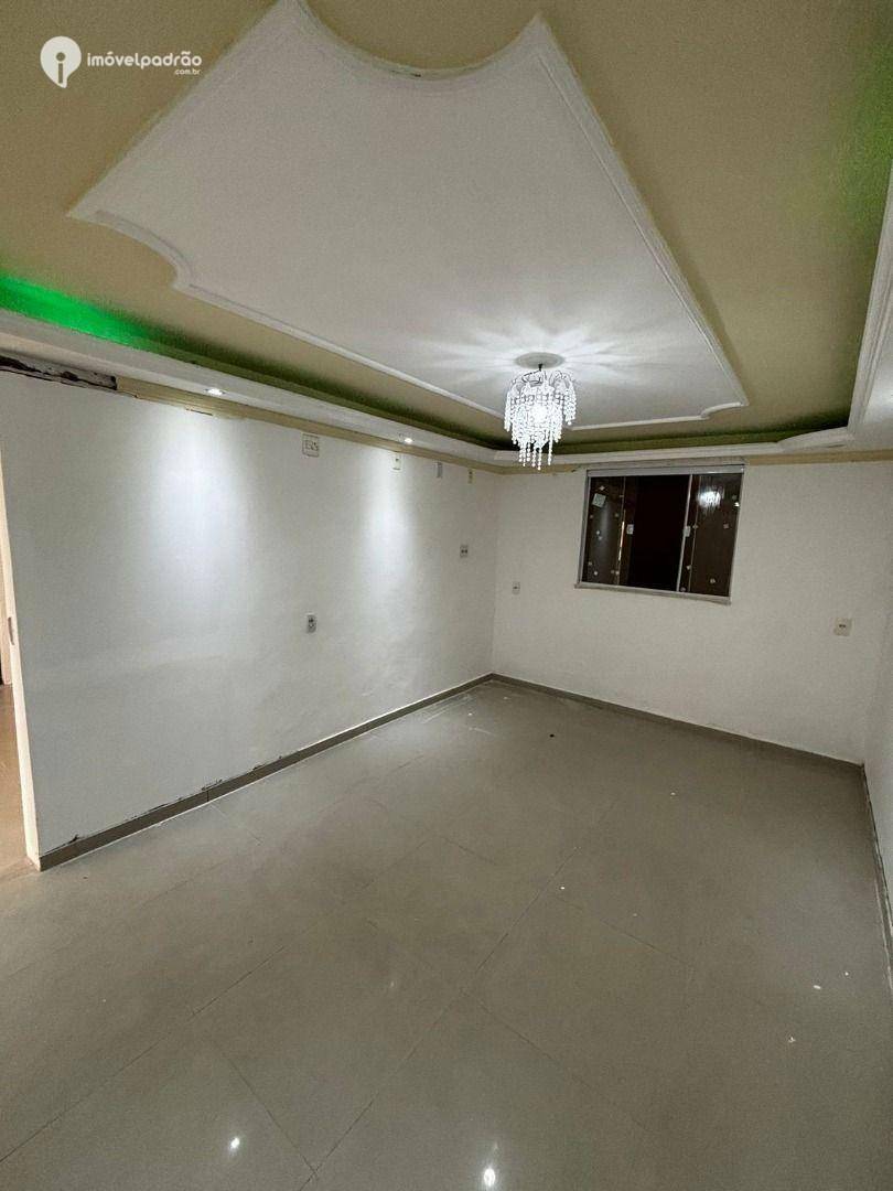 Casa para alugar com 2 quartos, 200m² - Foto 6