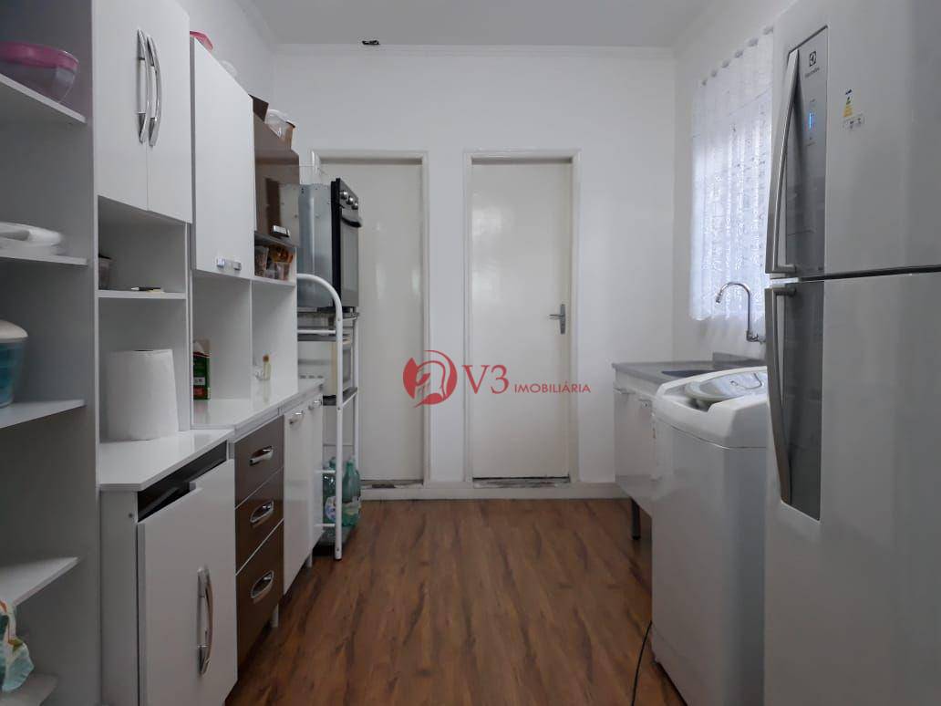 Sobrado à venda com 3 quartos, 227m² - Foto 9