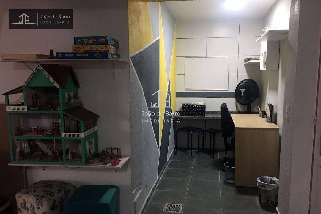 Sobrado à venda com 4 quartos, 260m² - Foto 12