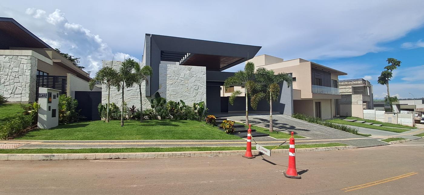 Casa de Condomínio à venda com 3 quartos, 567m² - Foto 3