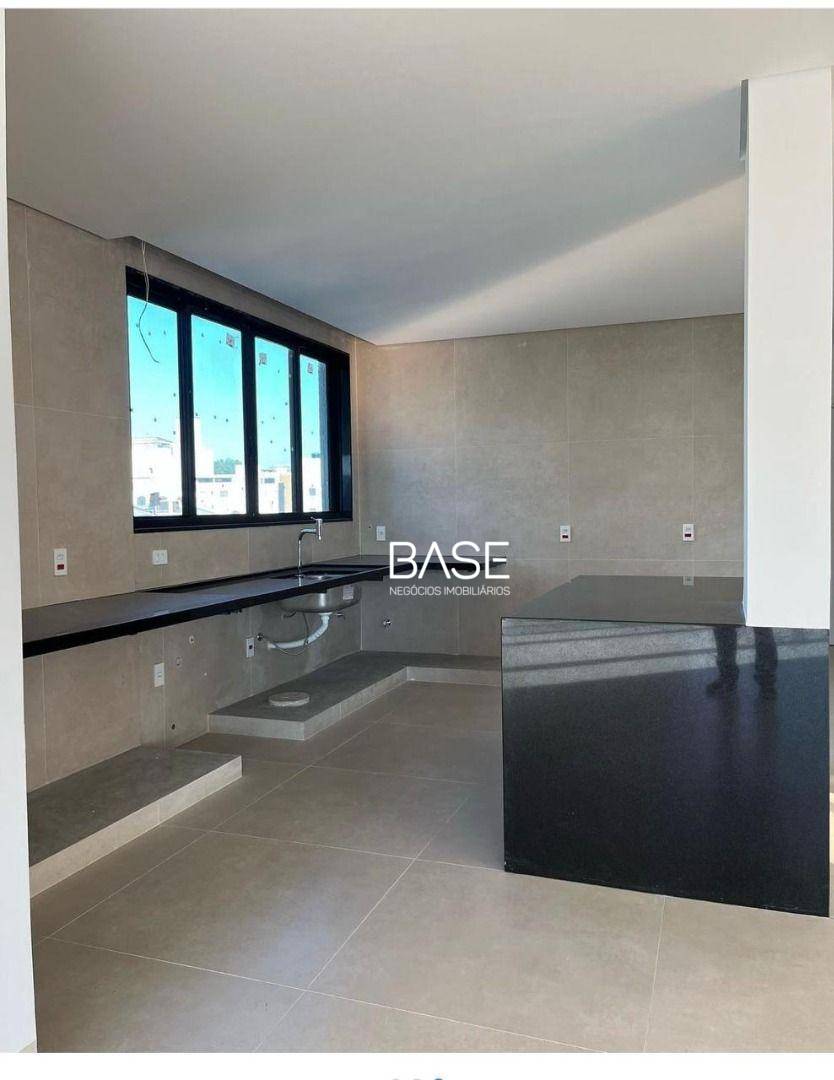 Apartamento, 4 quartos, 220 m² - Foto 3