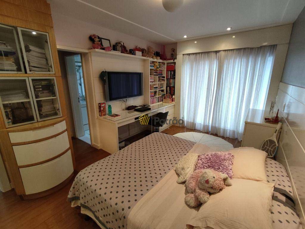 Casa de Condomínio à venda com 4 quartos, 531m² - Foto 32