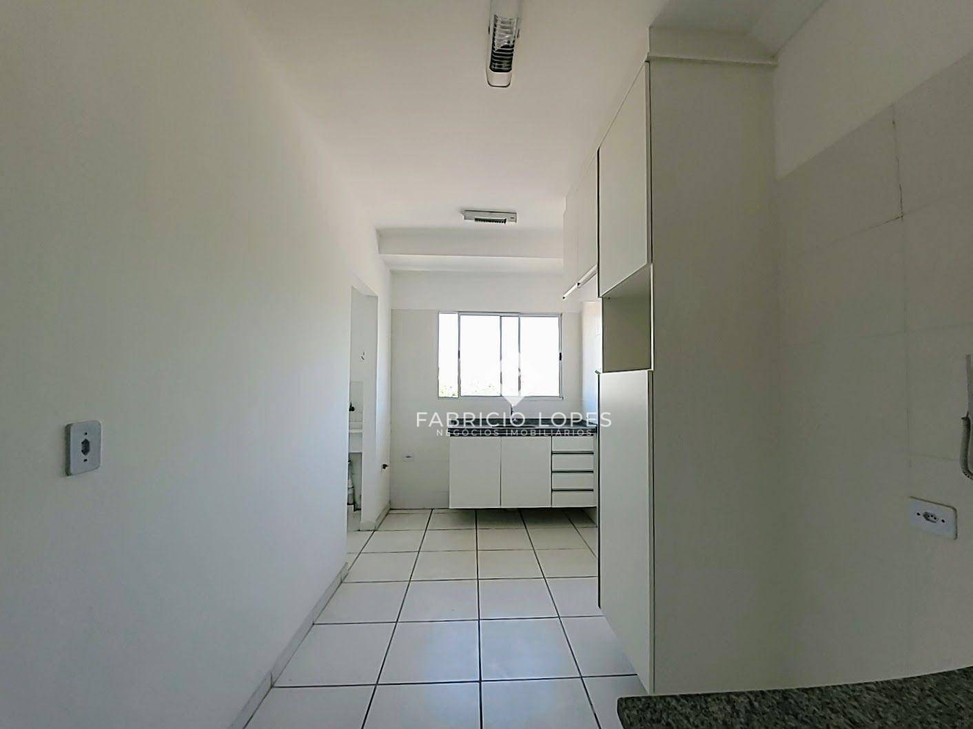 Apartamento à venda com 2 quartos, 69m² - Foto 4