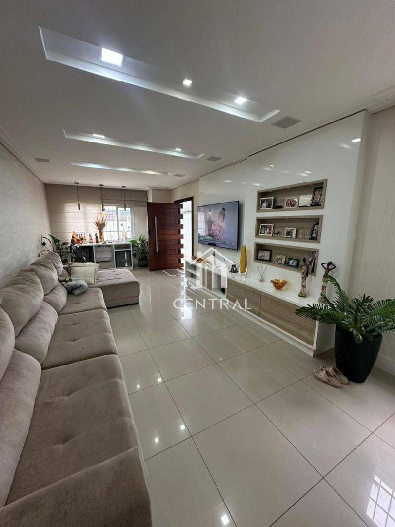 Sobrado, 4 quartos, 240 m² - Foto 8