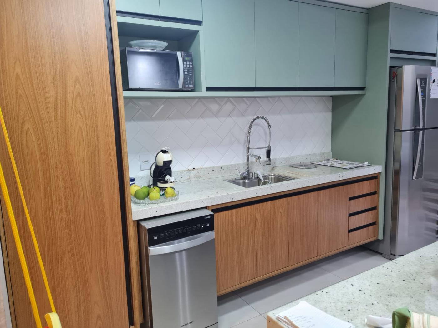 Apartamento à venda com 2 quartos, 80m² - Foto 4