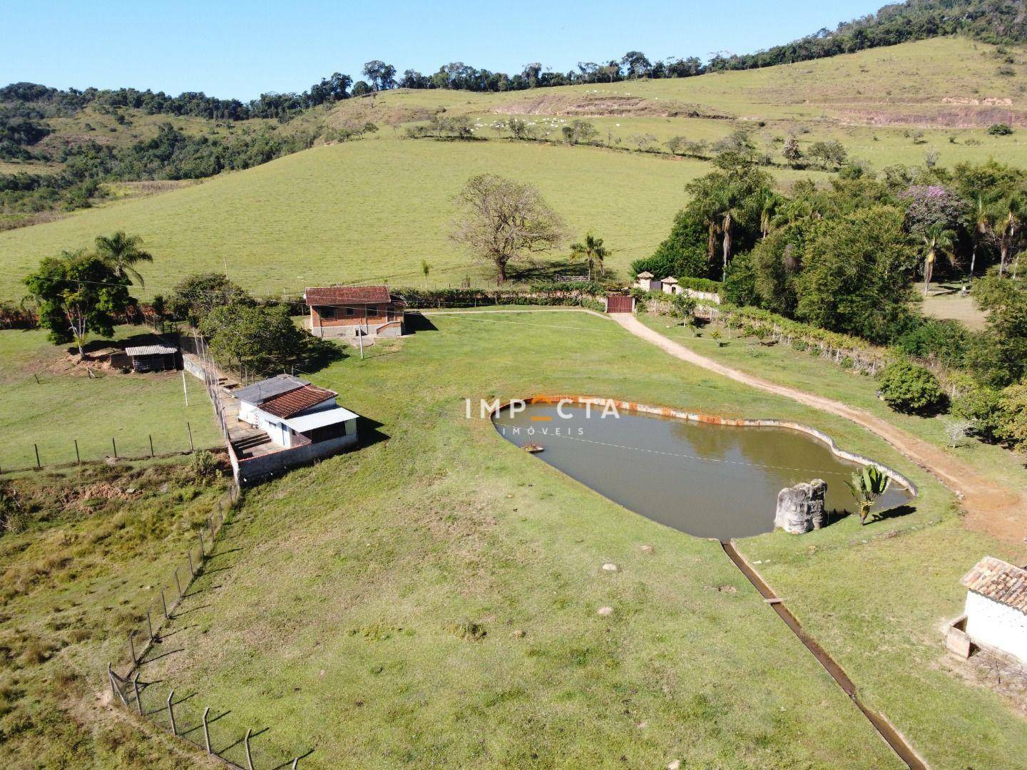 Chácara à venda com 2 quartos, 100m² - Foto 18