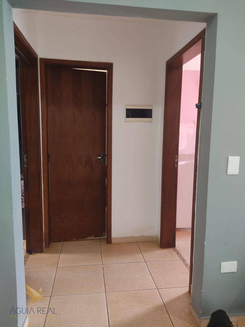 Casa à venda com 2 quartos, 120m² - Foto 9