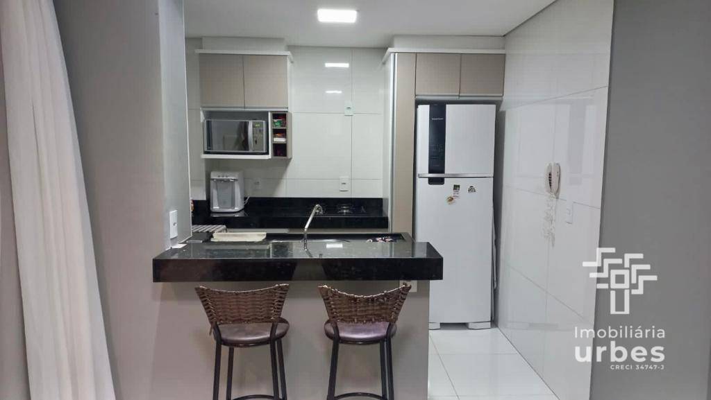 Apartamento à venda com 2 quartos, 42m² - Foto 3