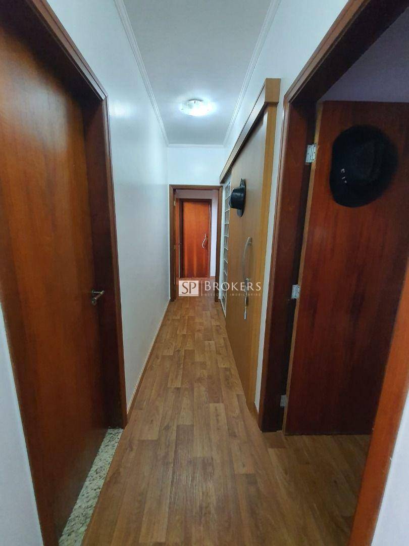 Casa à venda com 3 quartos, 300m² - Foto 17