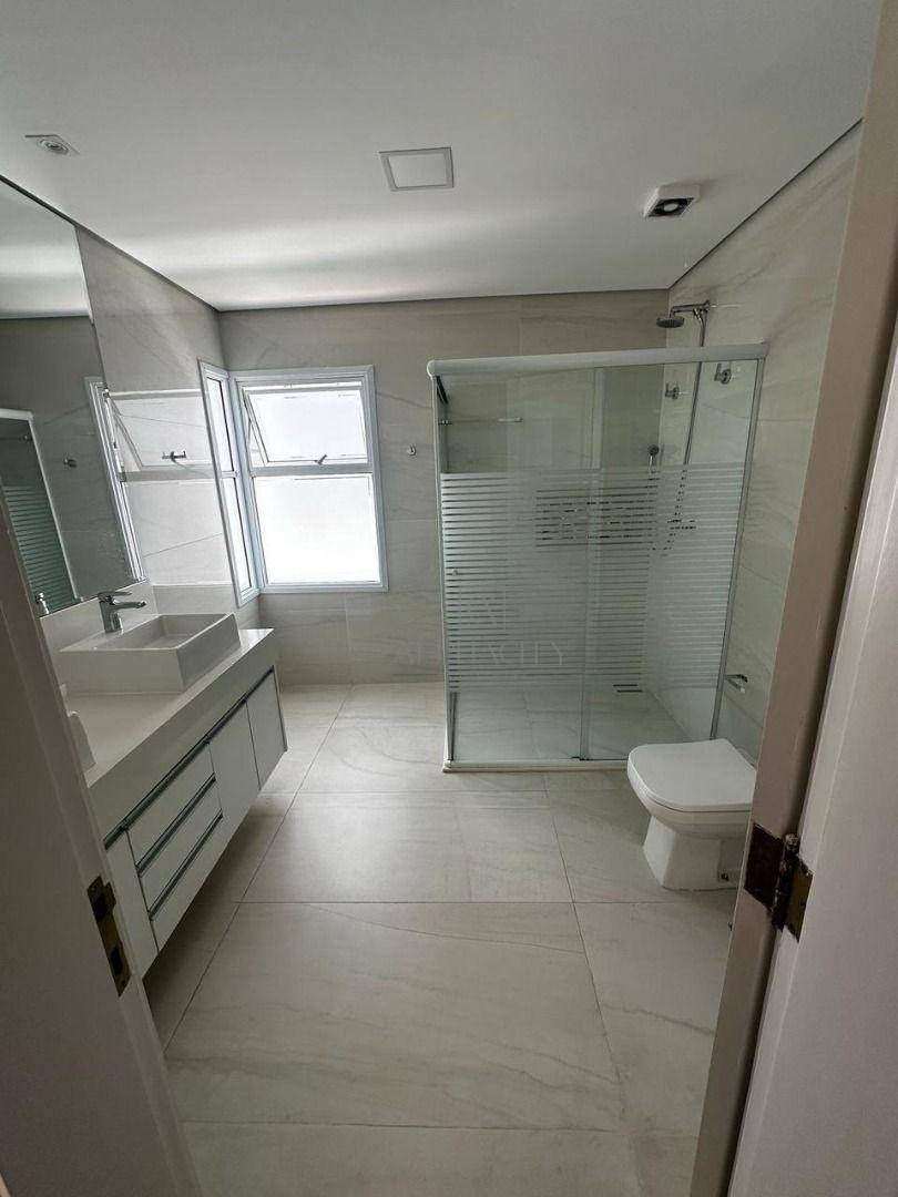 Casa de Condomínio à venda e aluguel com 4 quartos, 565m² - Foto 16