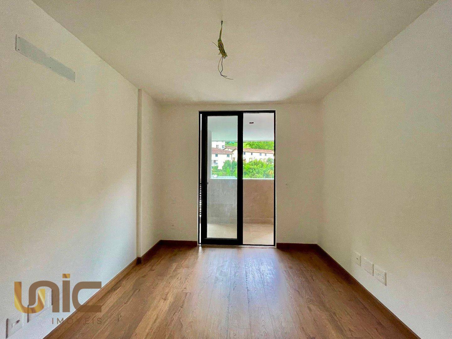 Apartamento à venda com 2 quartos, 76m² - Foto 4