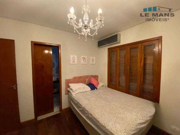 Casa de Condomínio à venda com 4 quartos, 340m² - Foto 11