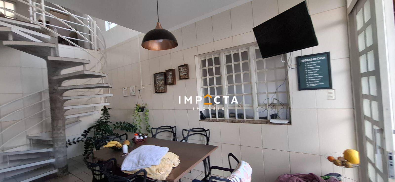 Casa à venda com 3 quartos, 207m² - Foto 14