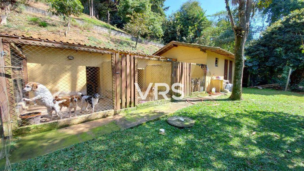 Casa à venda com 5 quartos, 271m² - Foto 41