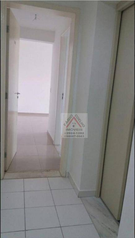 Apartamento à venda com 2 quartos, 65m² - Foto 19