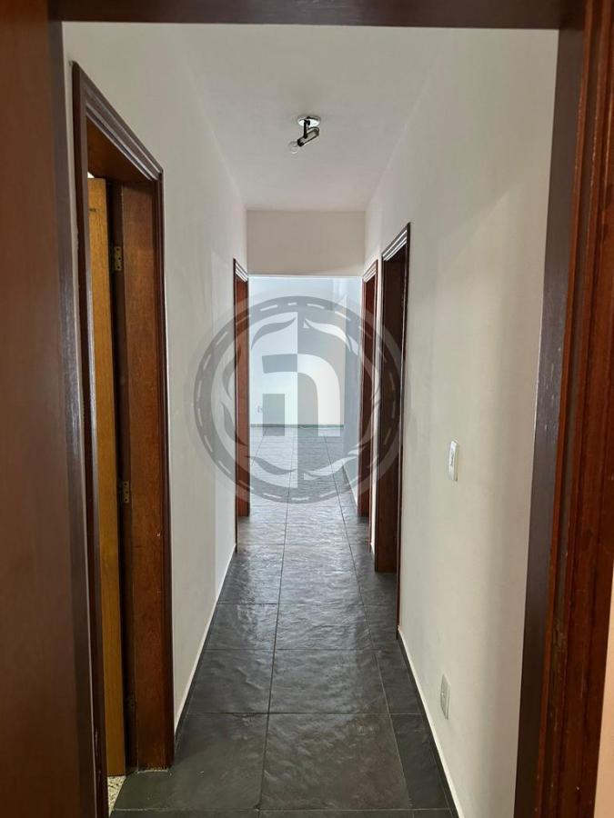 Apartamento à venda com 3 quartos, 147m² - Foto 9