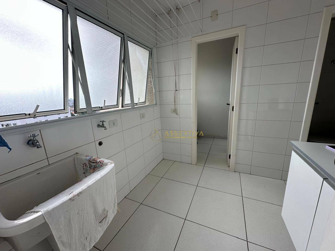 Apartamento para alugar com 3 quartos, 172m² - Foto 33