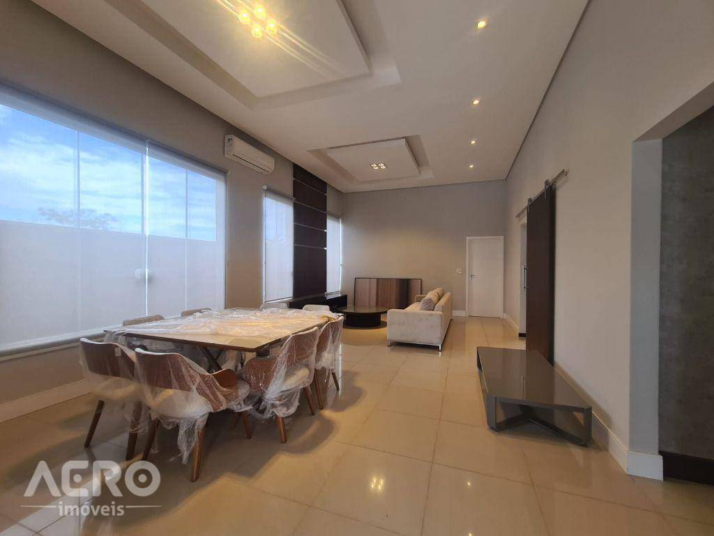 Casa de Condomínio à venda com 3 quartos, 240m² - Foto 5