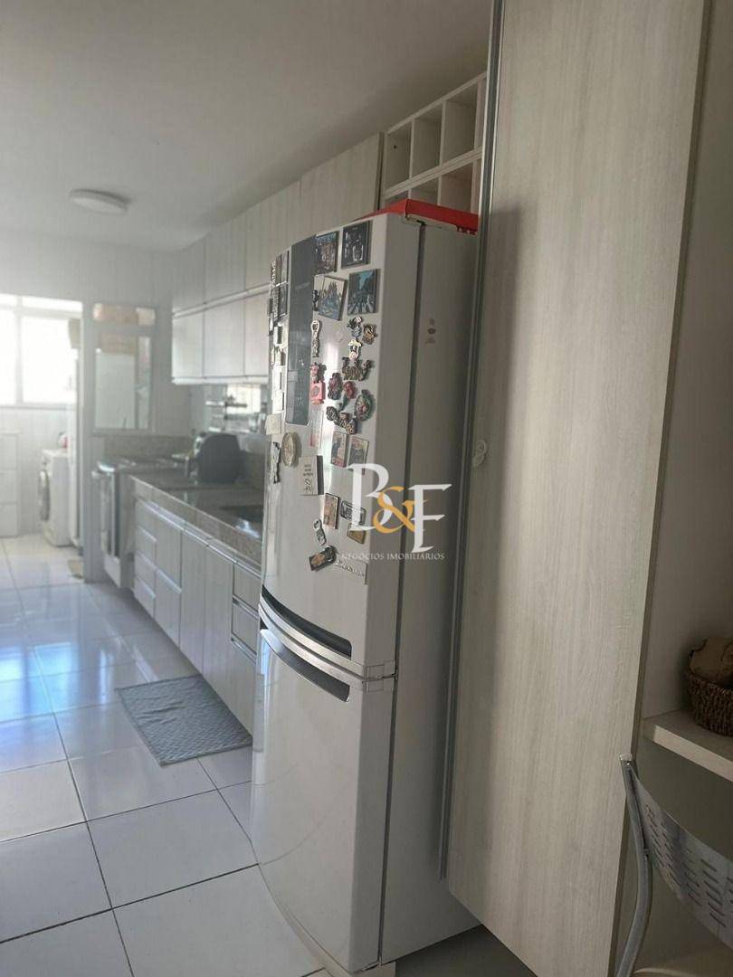 Apartamento à venda com 3 quartos, 107m² - Foto 5