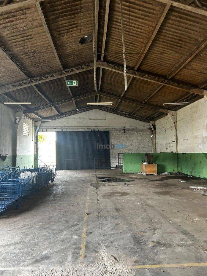 Depósito-Galpão-Armazém para alugar, 1100m² - Foto 13