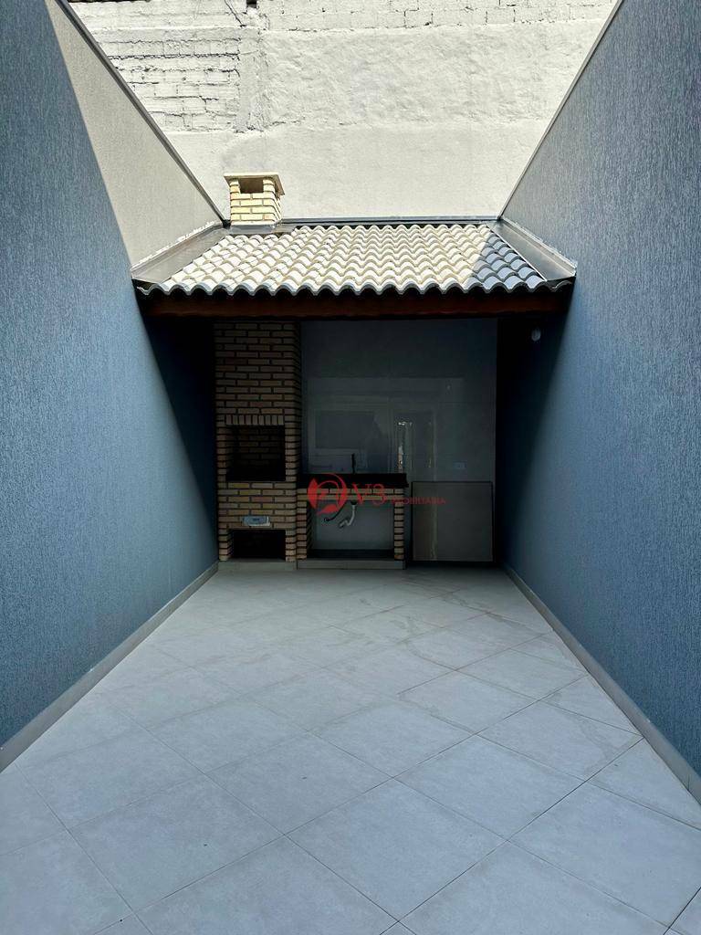 Sobrado à venda com 3 quartos, 126m² - Foto 4