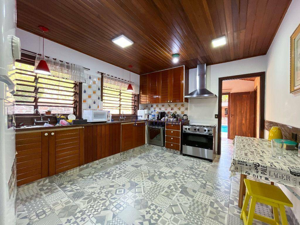 Casa de Condomínio à venda com 4 quartos, 650m² - Foto 27