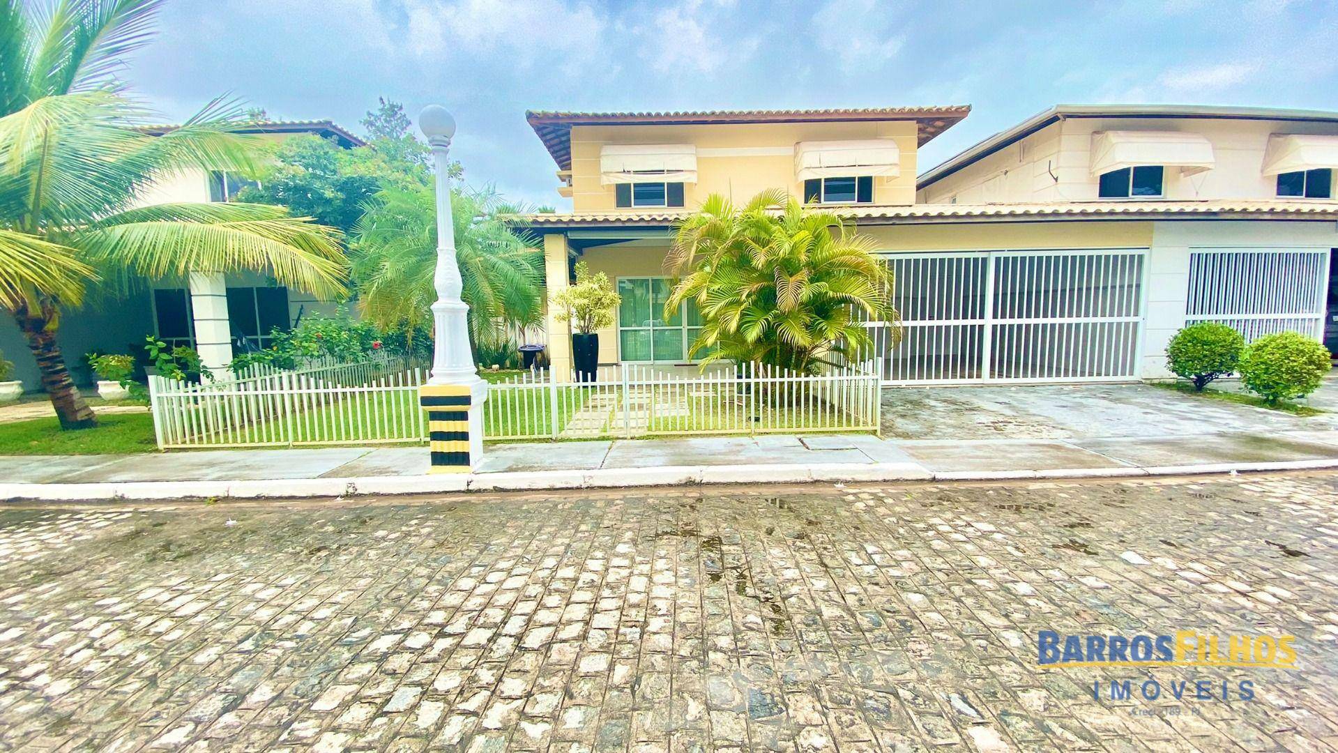 Casa de Condomínio à venda com 3 quartos, 240m² - Foto 2