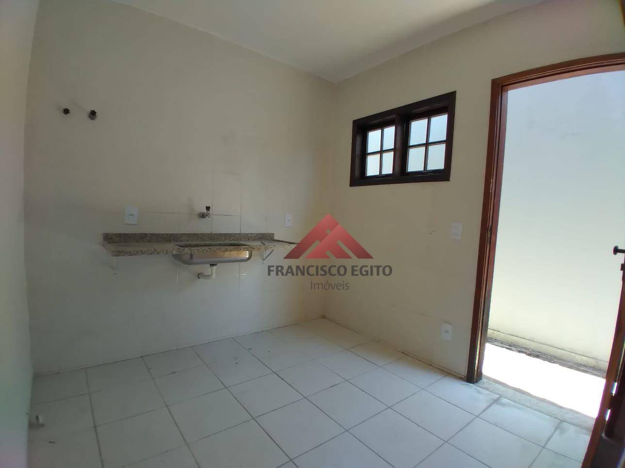 Casa à venda com 2 quartos, 94m² - Foto 9