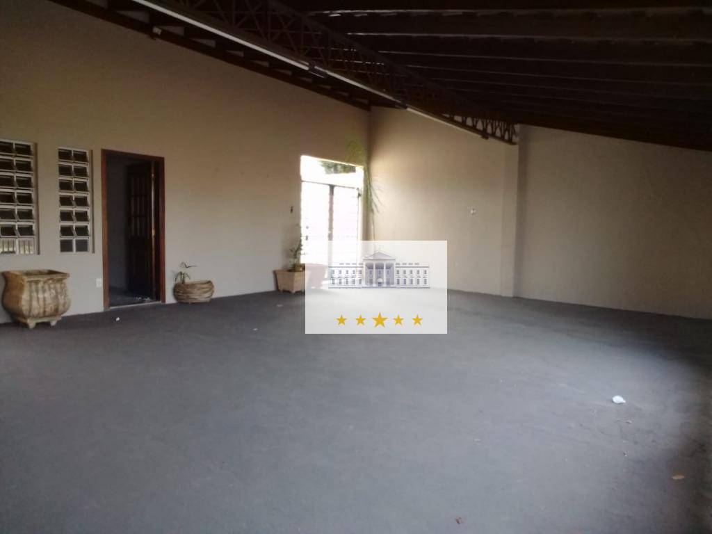 Casa à venda com 3 quartos, 124m² - Foto 2