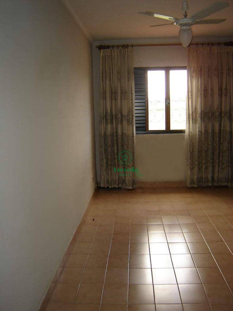 Sobrado à venda com 3 quartos, 262m² - Foto 8