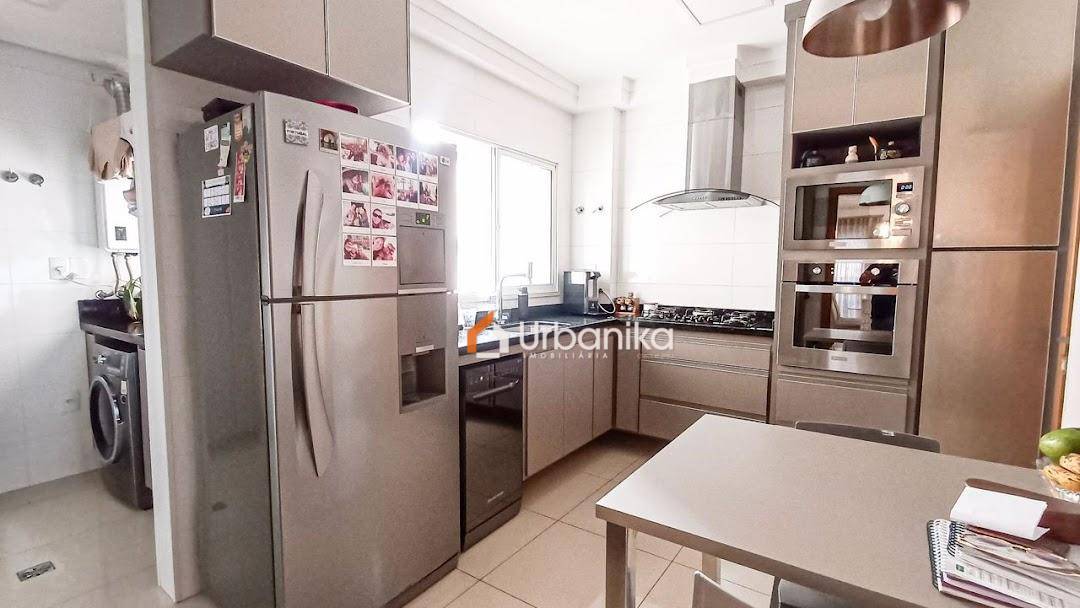 Apartamento, 3 quartos, 142 m² - Foto 2