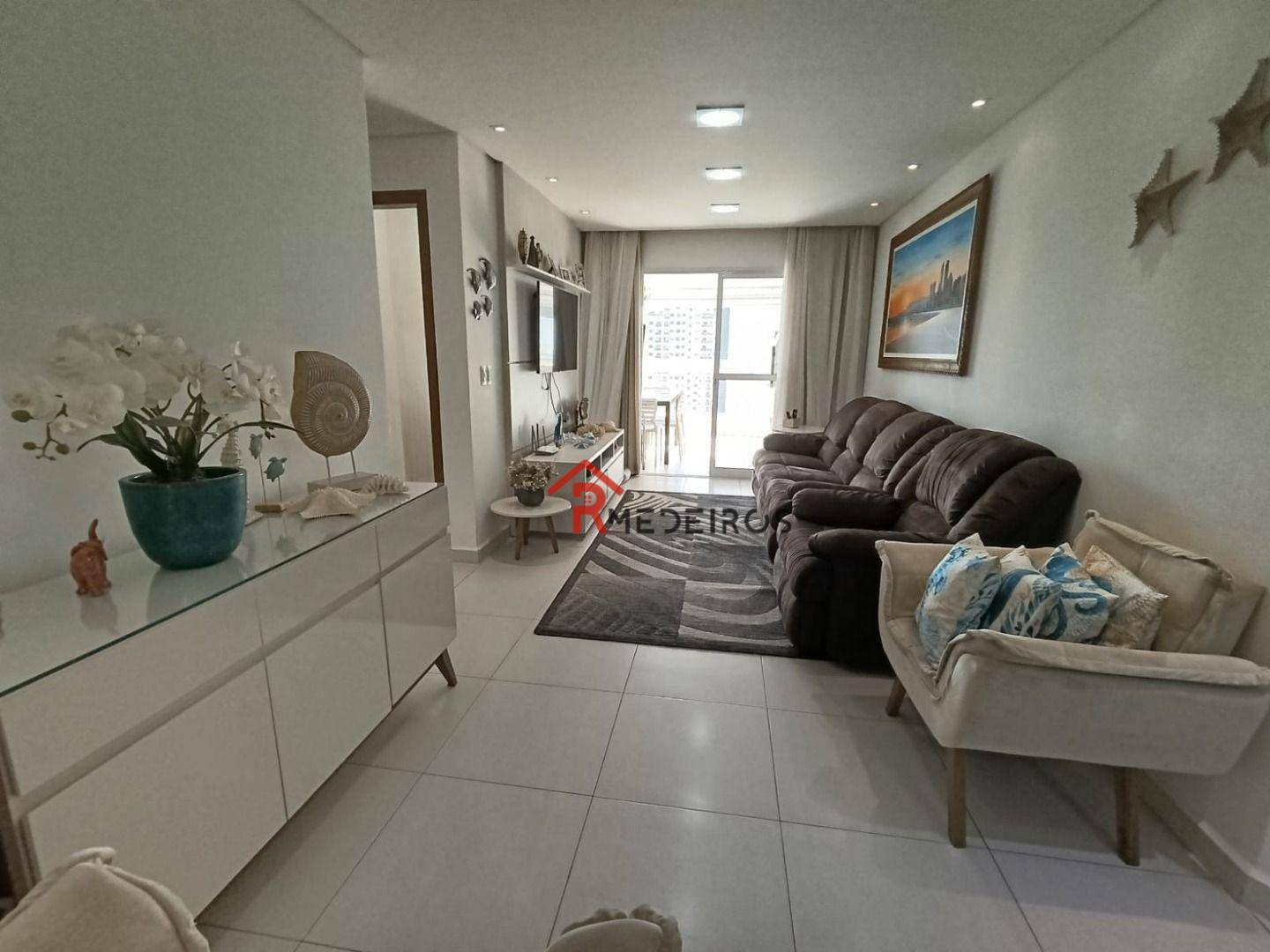 Apartamento à venda com 3 quartos, 123m² - Foto 1