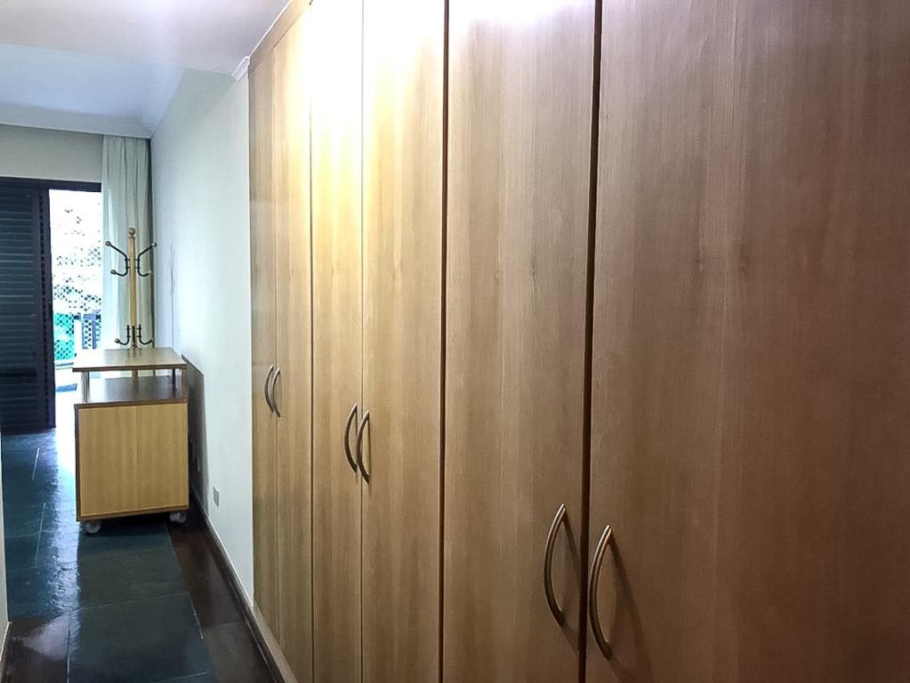 Apartamento à venda com 3 quartos, 190m² - Foto 9