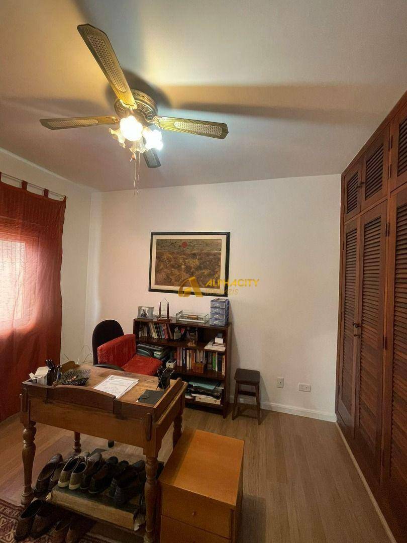 Casa de Condomínio à venda com 4 quartos, 381m² - Foto 8