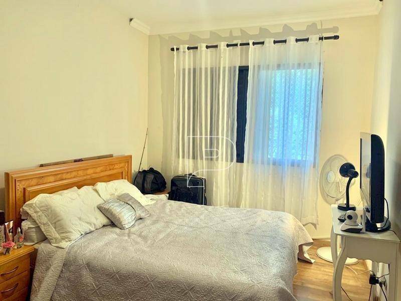 Apartamento à venda com 4 quartos, 193m² - Foto 13