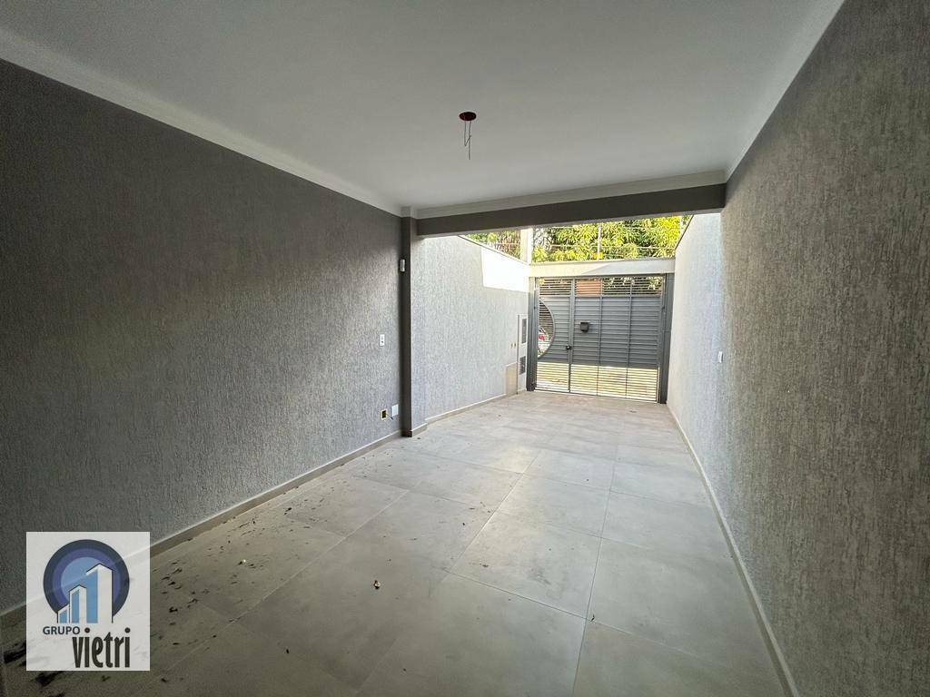 Sobrado à venda e aluguel com 3 quartos, 135m² - Foto 3