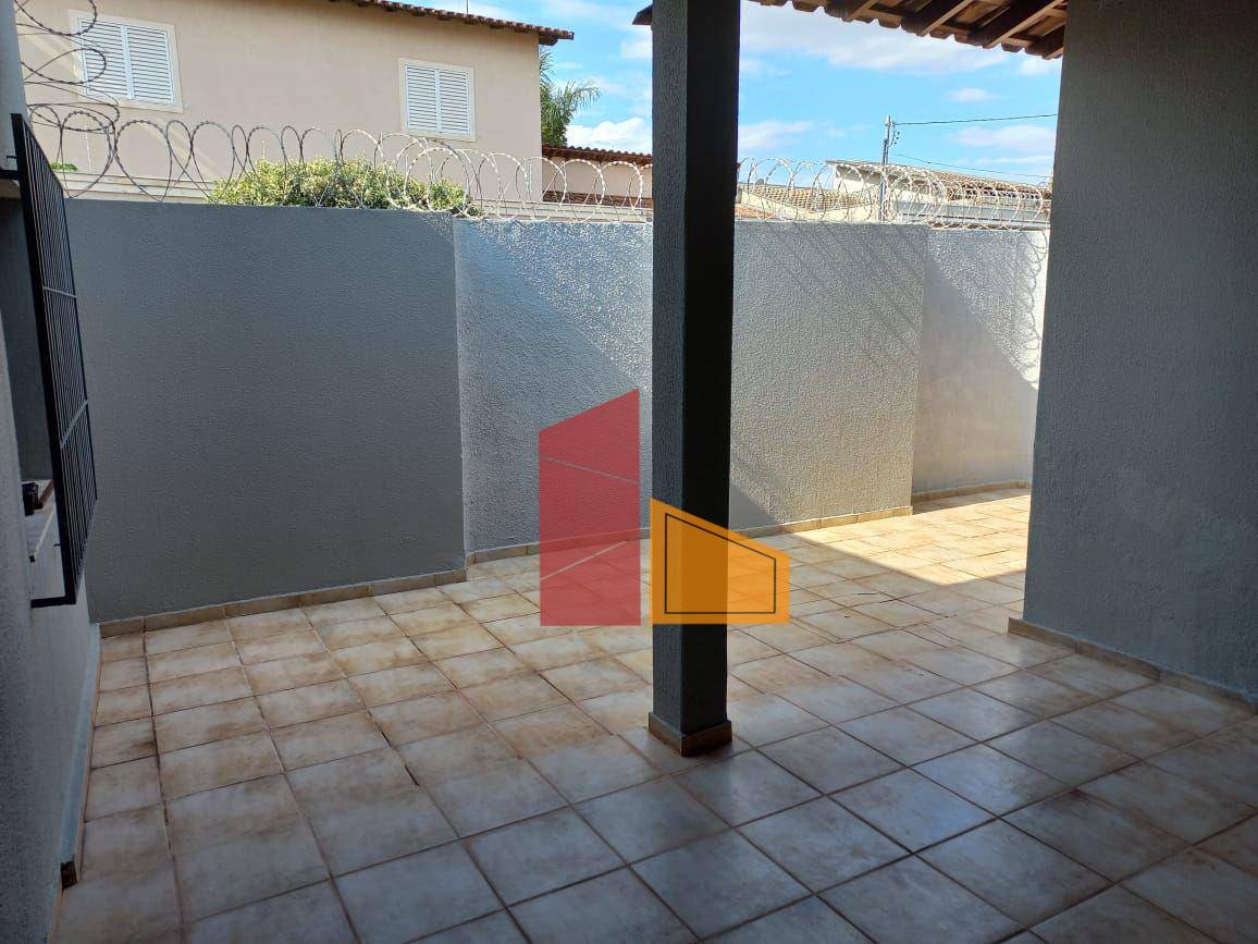 Casa à venda com 3 quartos, 253m² - Foto 11