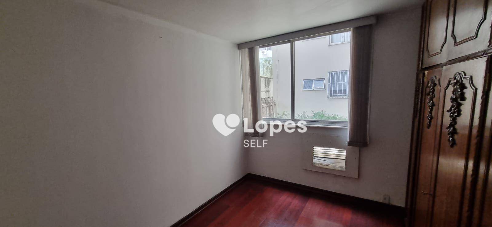 Apartamento à venda com 3 quartos, 170m² - Foto 6