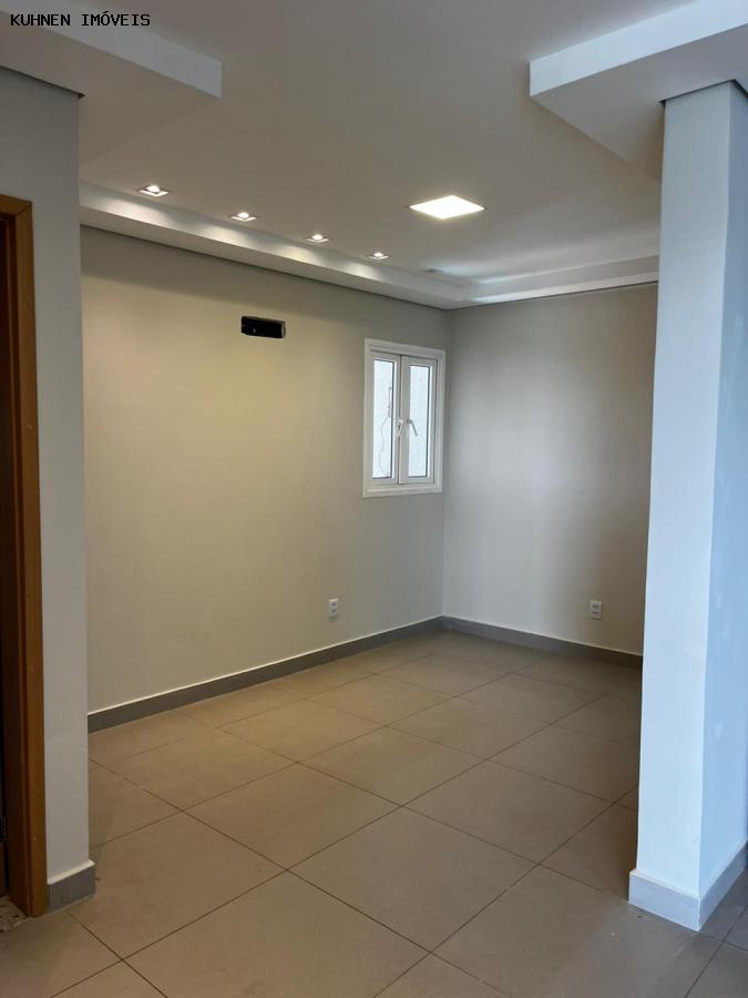 Apartamento para alugar com 3 quartos, 155m² - Foto 6