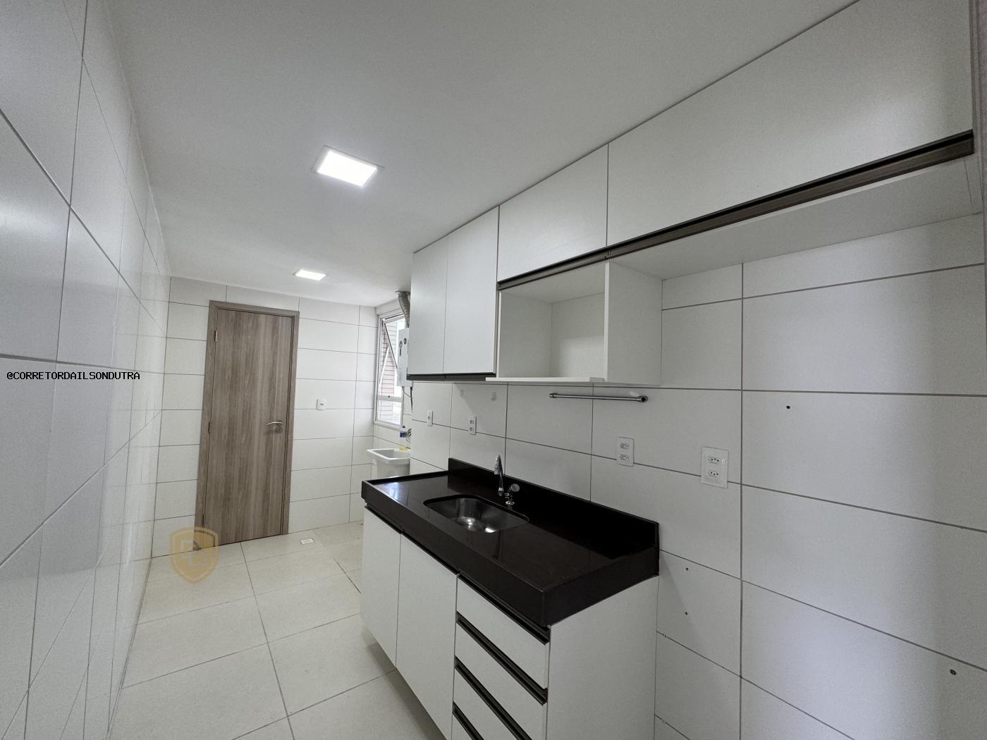 Apartamento à venda com 2 quartos, 72m² - Foto 9