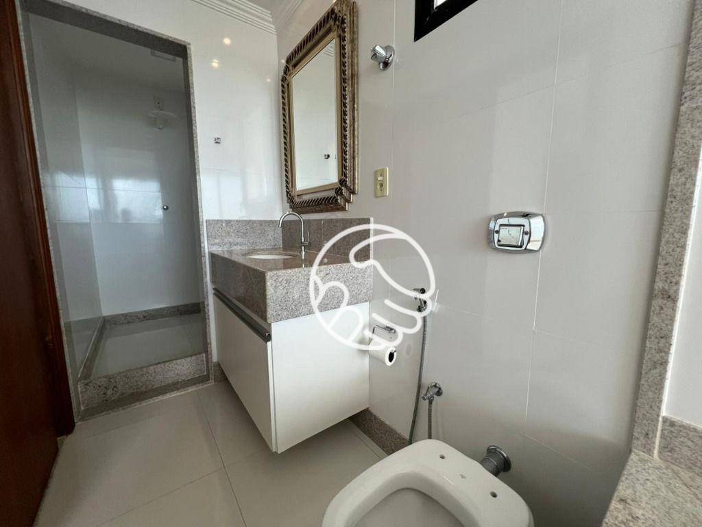 Apartamento para alugar com 3 quartos, 110m² - Foto 18