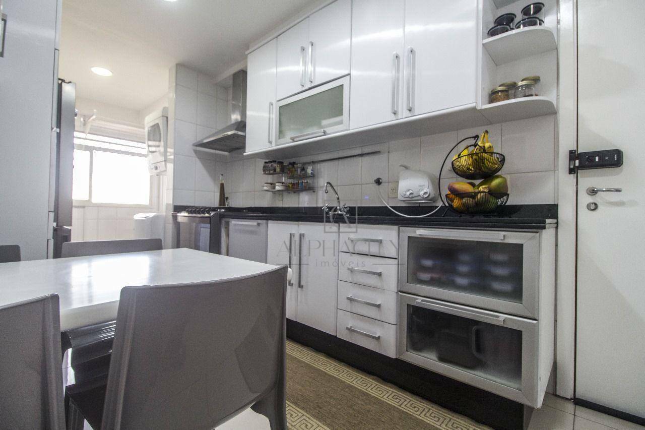 Apartamento à venda com 3 quartos, 133m² - Foto 19