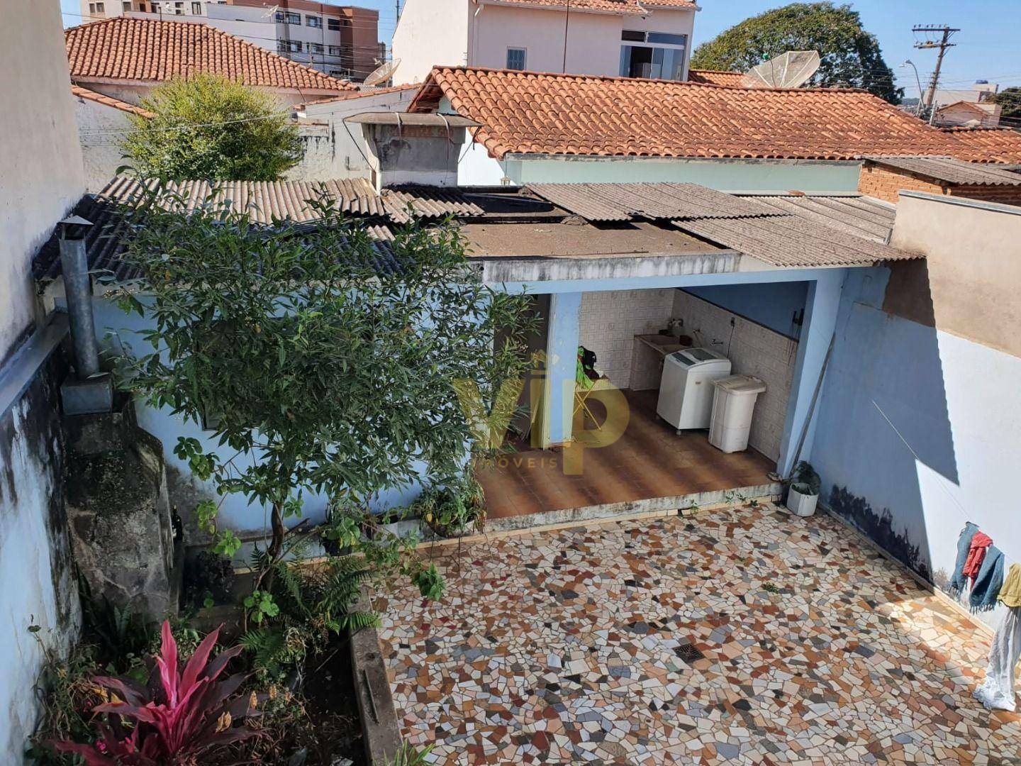 Casa à venda com 4 quartos, 273m² - Foto 24