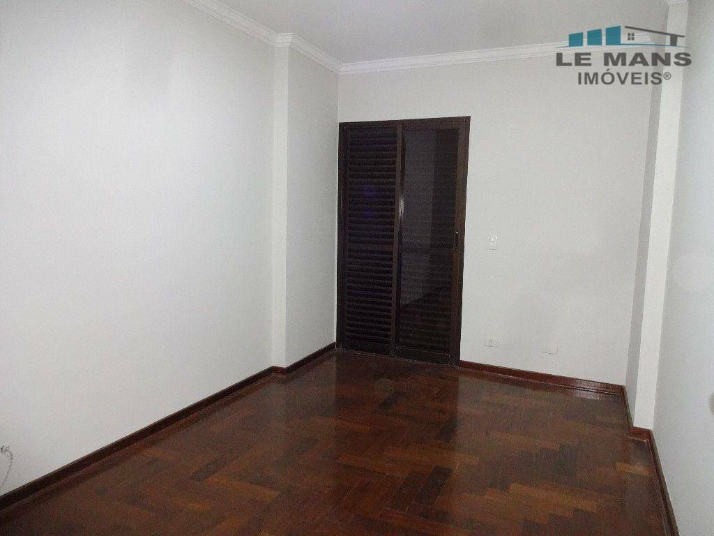 Apartamento à venda e aluguel com 3 quartos, 150m² - Foto 11