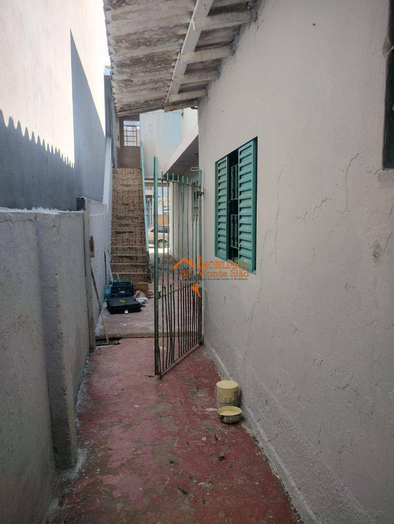 Sobrado à venda com 6 quartos, 300m² - Foto 2