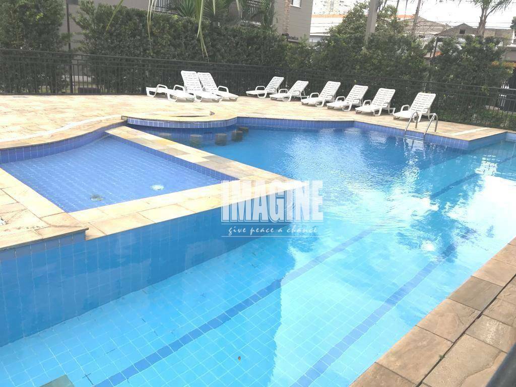 Apartamento à venda com 2 quartos, 52m² - Foto 42