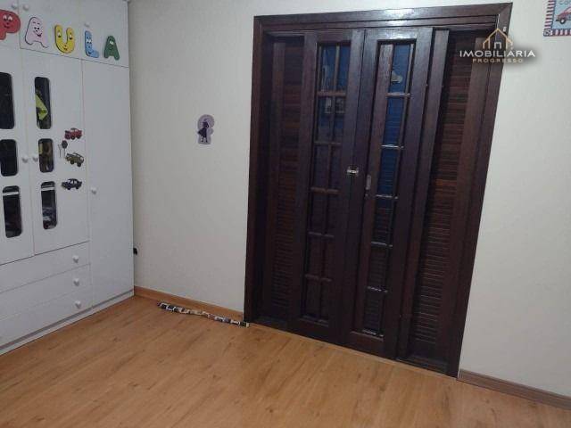 Casa à venda com 3 quartos, 110m² - Foto 11